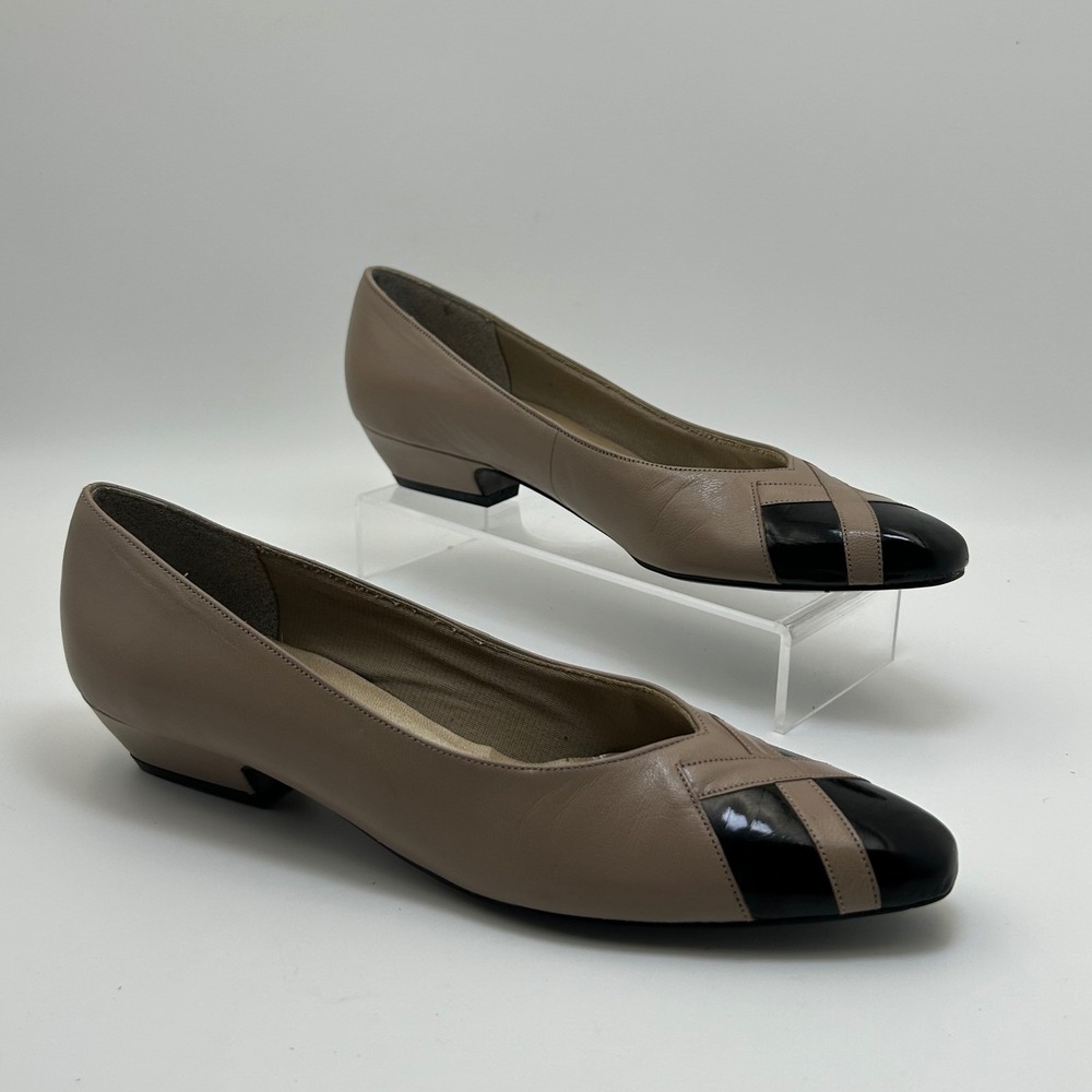 Vintage Selby Comfort Flex Pumps 7.5 4A 6A Narrow Taupe Black Patent Cap Toe USA
